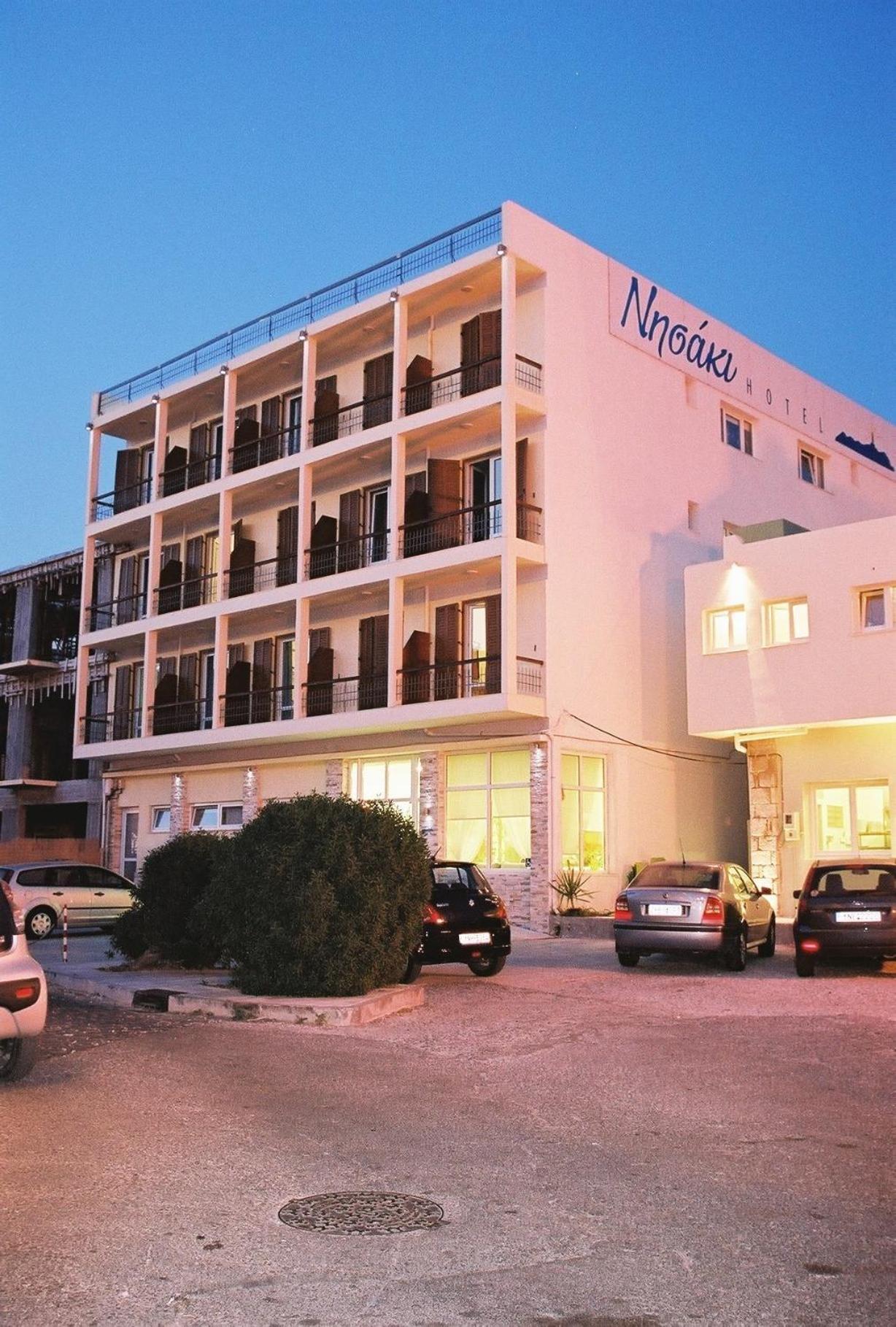 Nisaki Hotel & Elite Suites Ermoúpoli Eksteriør bilde