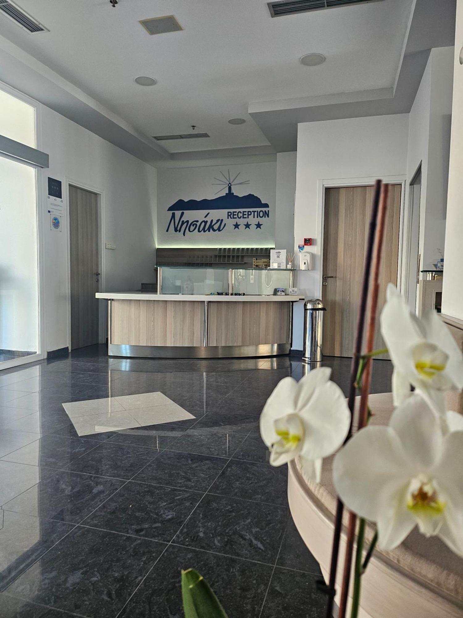 Nisaki Hotel & Elite Suites Ermoúpoli Eksteriør bilde